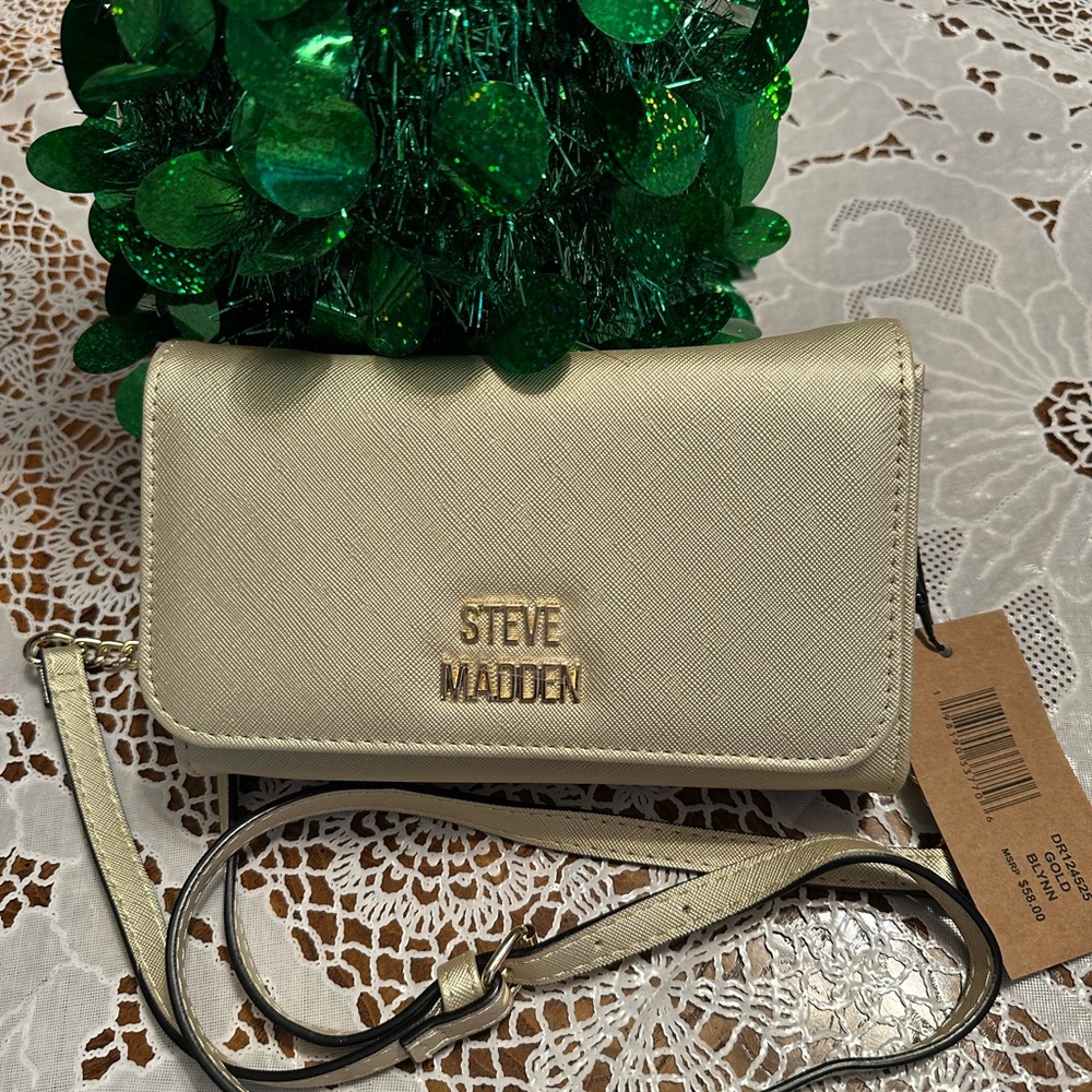 Steve Madden, women’s crossbody, lite gold 8X5X2 NWT